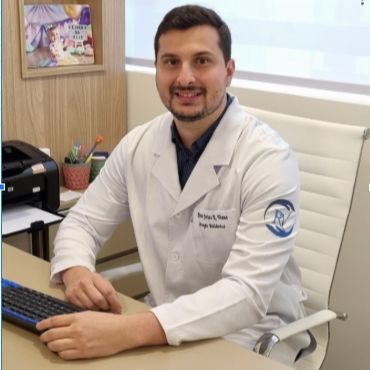 Renan Farias Rolim Viana, Cirurgião pediátrico Belo Horizonte