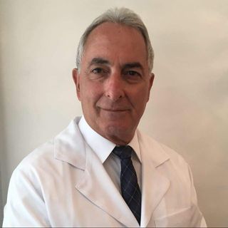 Ampliar imagem: Antonio Achur, Dermatologista São Paulo