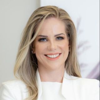 Ampliar imagem: Ana Squeff, Neurologista Passo Fundo