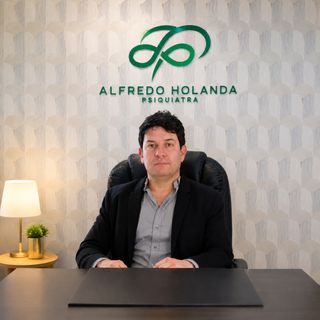 Dr. Alfredo Holanda
