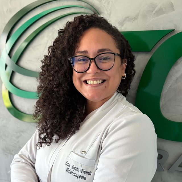 Eysla  Silva Azevedo Nantit, Fisioterapeuta Rio de Janeiro