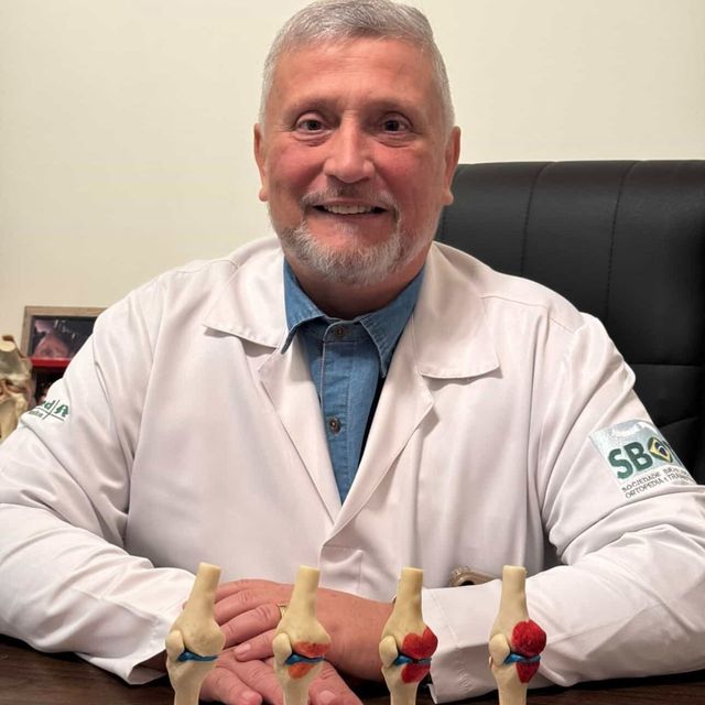 Rogério  Cisneros, Ortopedista - Traumatologista Dourados