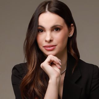 Ampliar imagem: Larissa Fernani Claro, Psiquiatra Lins