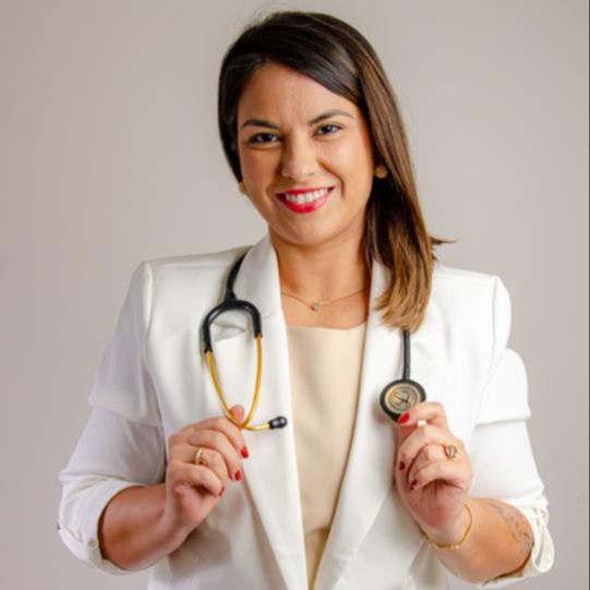 Anna Camila Sanches da Costa, Médico clínico geral Brasília