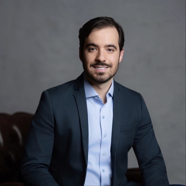 Vinícius Dantas, Cirurgião buco-maxilo-facial Campinas