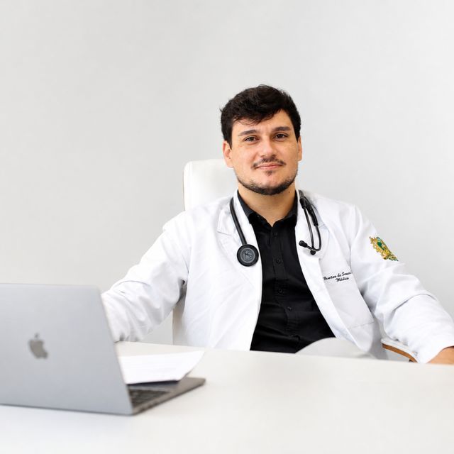 Everton de Souza Teodoro, Cardiologista Barreiras