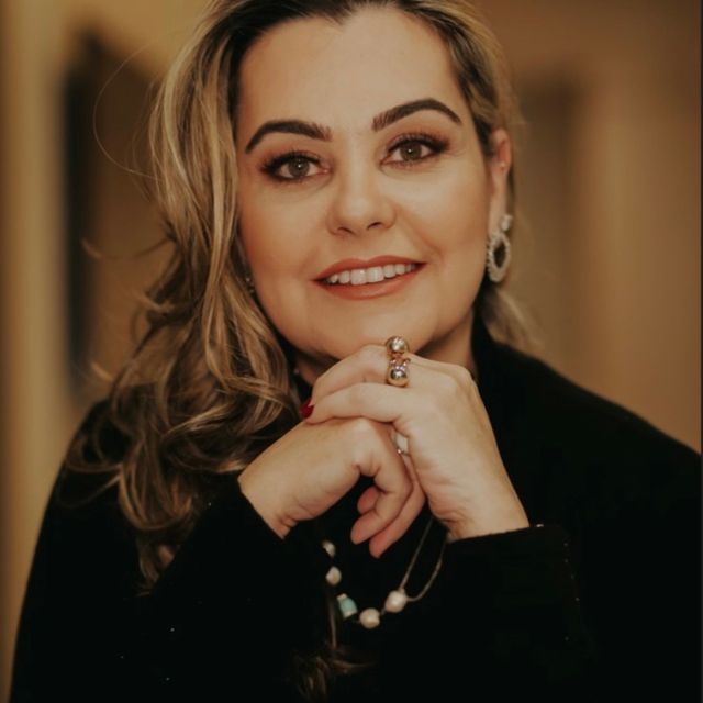 Vera Valeska Alves Guerra Scarpelli Reis, Dentista Belo Horizonte