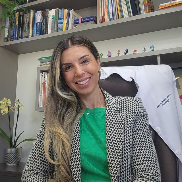 Luara de  Freitas Calvette, Psicólogo Gravatal