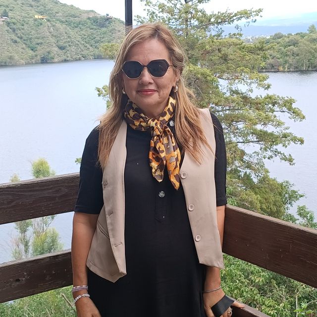 Elva Beatriz Schweizer, Psicólogo Rosario