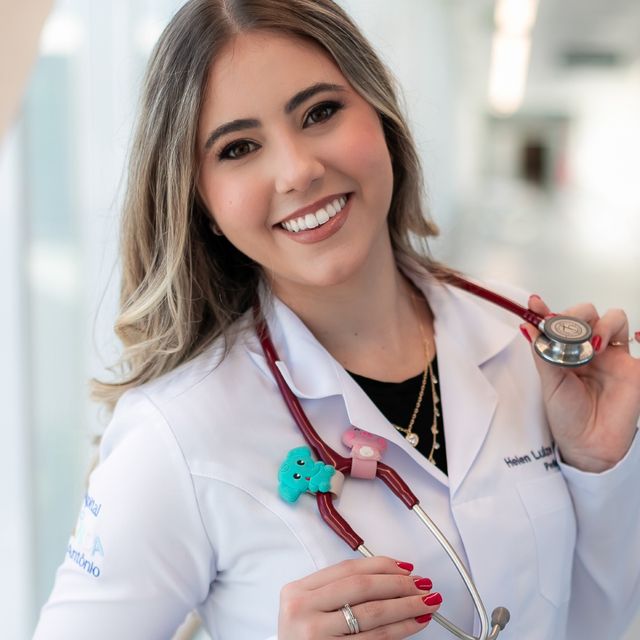 Helen Luize Hickmann ., Pediatra Canoas