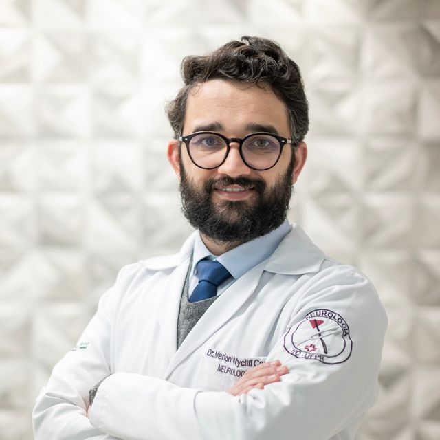 Marlon Wycliff Caeira, Neurologista Curitiba
