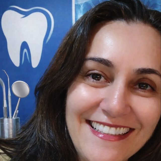 Patrícia Minichiello Reis 