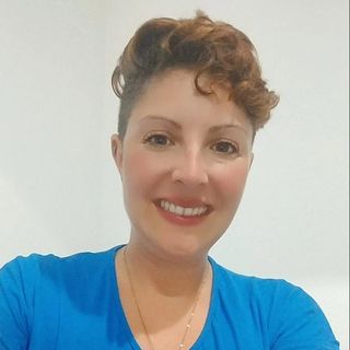 Dra. Elisabeth Lima De Oliveira