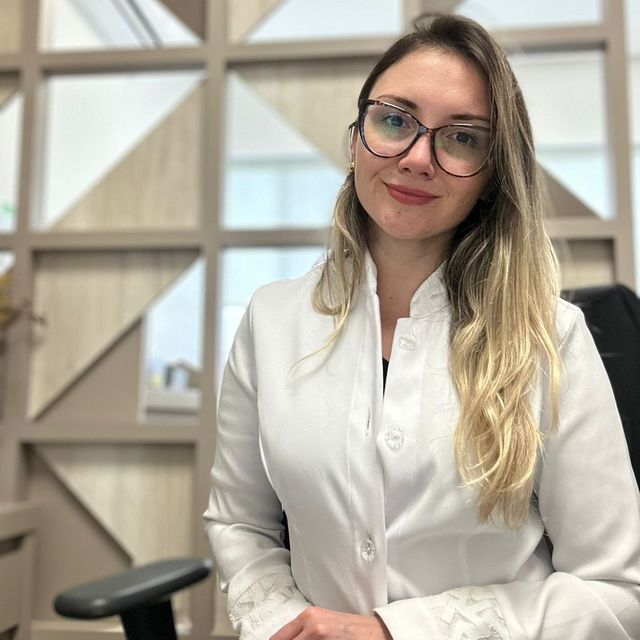 Lediane Moreira Lopes, Reumatologista Florianópolis