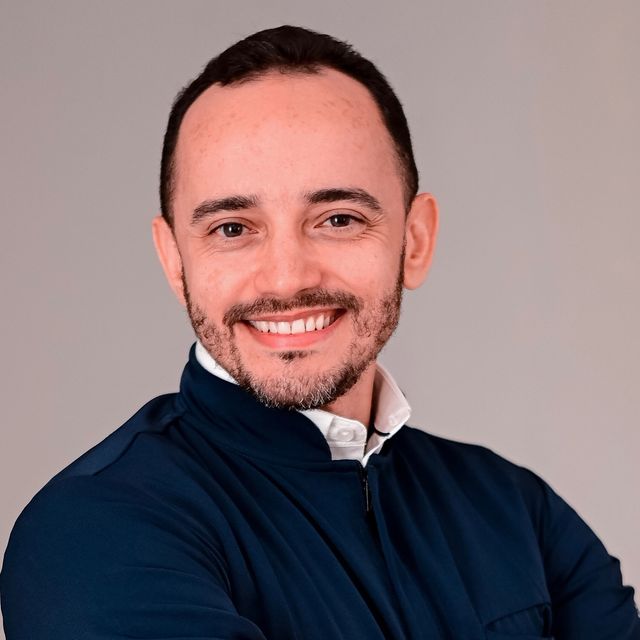 Vinícius Albuquerque, Oftalmologista São Luís