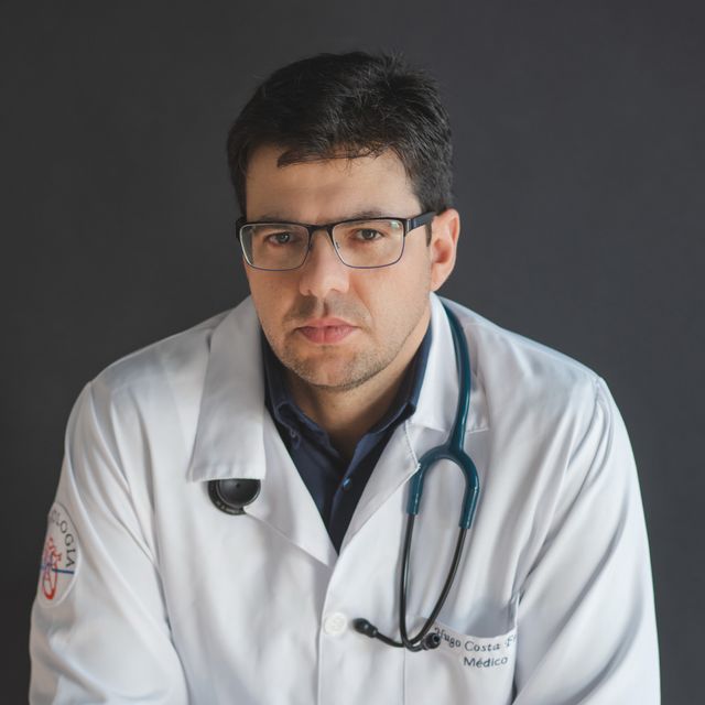 Hugo Costa Fernandes Brito Farias, Cardiologista Vitória da Conquista