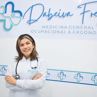Acercar imagen: Dabeiva Luz Freyle Rada, Médico laboral Cúcuta