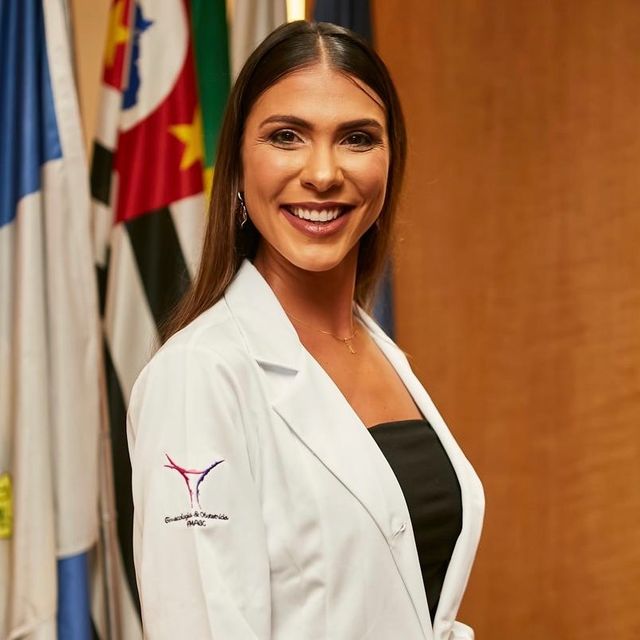 Giulia  Arcuri Bassani, Ginecologista Santo André