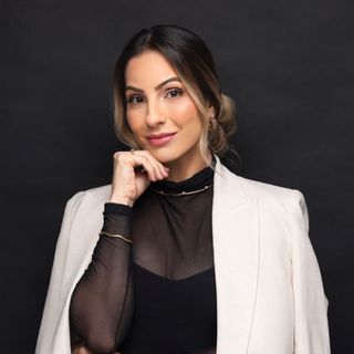 Ampliar imagem: Bárbara Bastos, Dermatologista Fortaleza