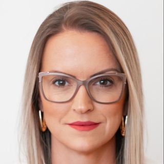 Ampliar imagem: Marina Beduschi Santos, Ginecologista Curitiba