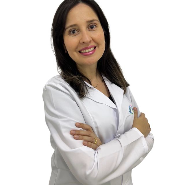 Clara Eugenia Alarcón Gil, Hematólogo Neiva