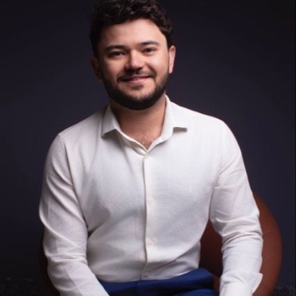 Pablo Rezende de Oliveira, Coloproctologista Pedro Leopoldo