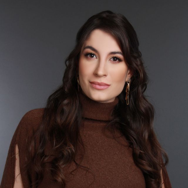 Paula Assed Estefan Mósso , Dermatologista Campos Dos Goytacazes