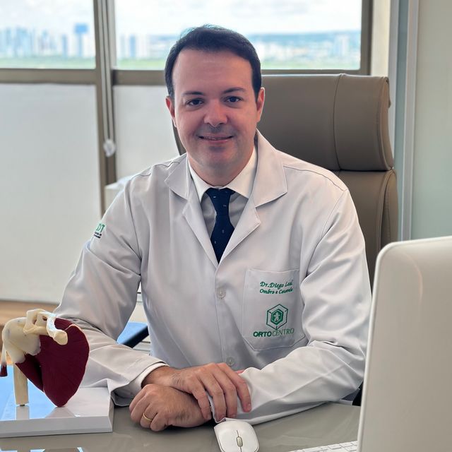 Diego Pedrosa Carneiro Leal, Ortopedista - Traumatologista Recife