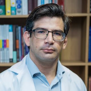 Dr. Dennison Carreiro Monteiro