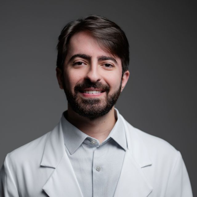 Guilherme Vieira Borchio Ribeiro, Neurocirurgião Manhuaçu