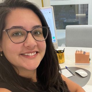 Simone Vitor, Dermatologista São José dos Campos