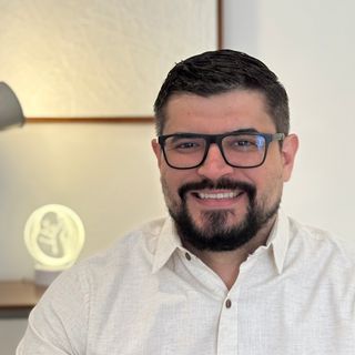 Ampliar imagem: Vinicius de Oliveira, Ginecologista Rio de Janeiro