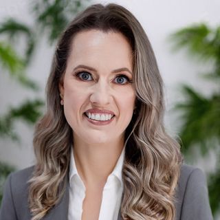 Ampliar imagem: Luciane Franzen, Homeopata João Monlevade