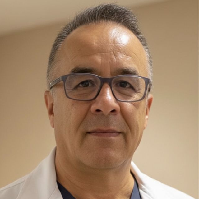 Héctor Harvey Daza Gomez, Internista Pasto