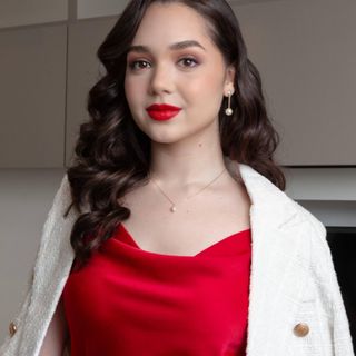 Ampliar imagem: Vitória Estevam  de Oliveira Castro, Especialista em Biomedicina Belo Horizonte