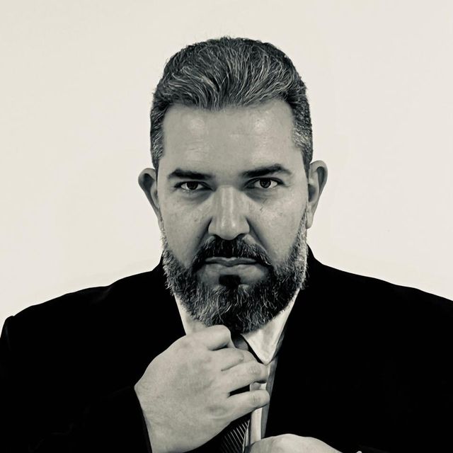 Gustavo Dênis  Paiva Whitehurst, Psiquiatra Queimadas