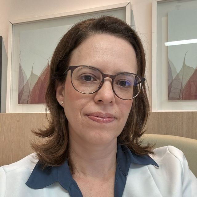 Carolina Aharoni Leão, Coloproctologista Jundiaí