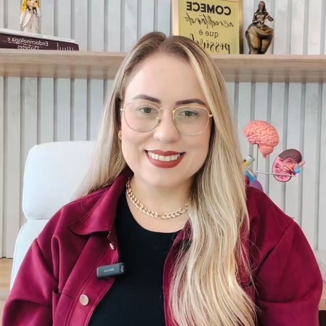 Joana D'Arc de Almeida Vila Nova, Endocrinologista Garanhuns