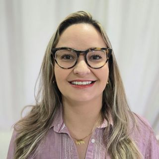 Dra. Mariana Cristina  Melaré Ambrosina 