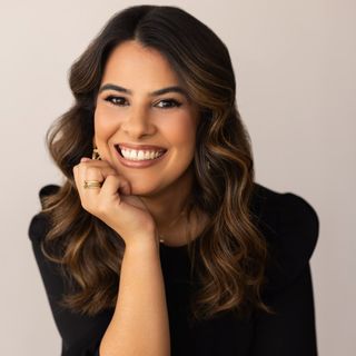 Izabela Rodrigues Villela, Cirurgião geral Curitiba