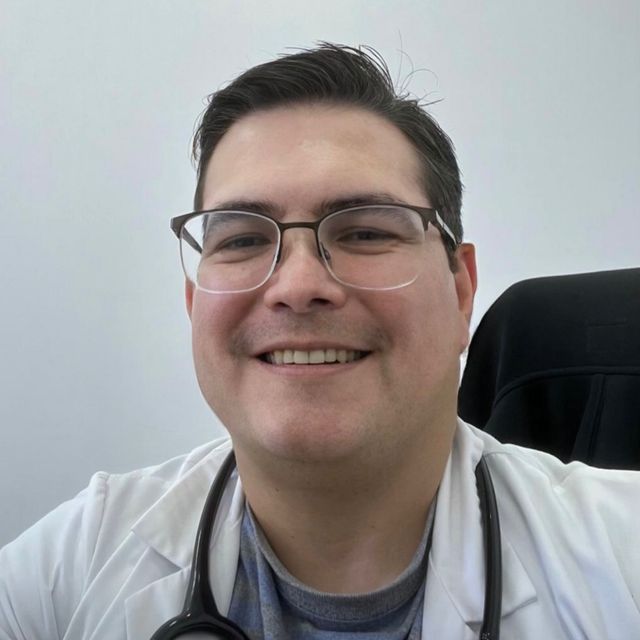 Williams José Parejo Hernández, Pediatra Concepción