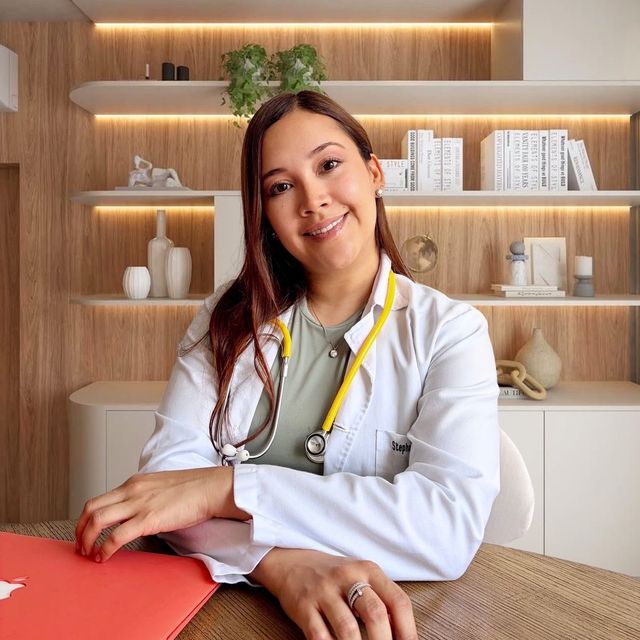 Stephania Arce, Pediatra Bogotá