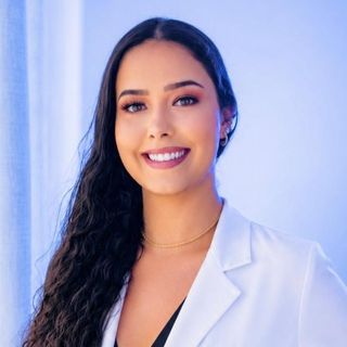 Larissa  Sarturi Porto, Fisioterapeuta Florianópolis