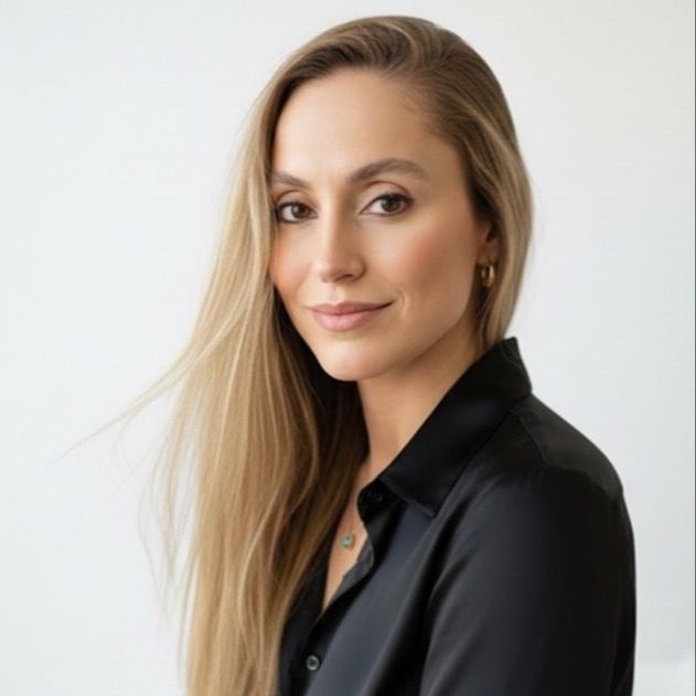 Monique Jaqueline, Médico clínico geral Joinville