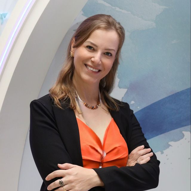 Juliana Janz Laibida, Endocrinologista Curitiba