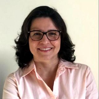 Juliana Henriques Roquini, Dermatologista Duque de Caxias