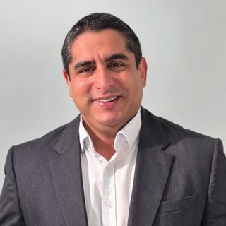 Romulo Victor da Silva Martins, Ginecologista São José dos Campos