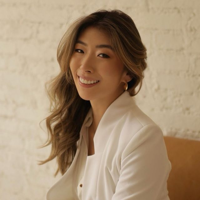 Letícia Asada, Médico clínico geral Santos