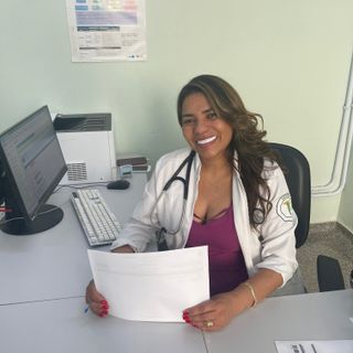 Ampliar imagem: Albertina de Araujo Souza, Médico clínico geral Foz do Iguaçu