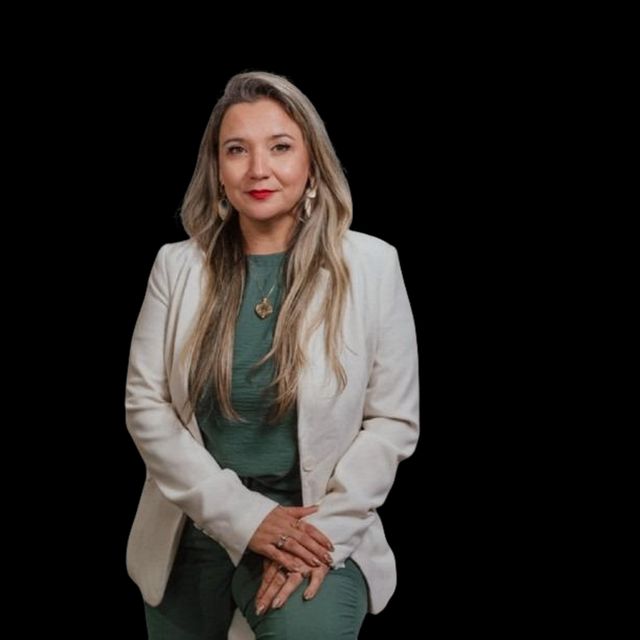 Paula Janaina Albino Cabral, Psicólogo Santos